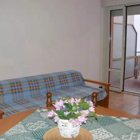 Awaits In A Comfortable 3 Bdr * Caorle