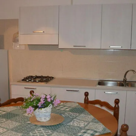 Awaits In A Comfortable 3 Bdr Apartment